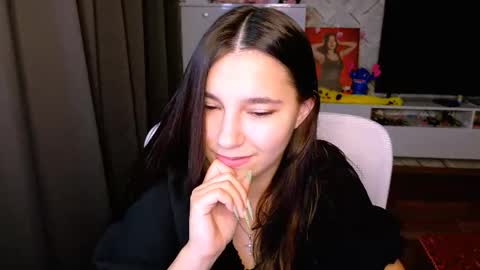 Snapshot of arianna_grend chatting on 10/20/25, 12:27 Arianna online show from 10/20/25, 12:27