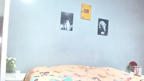 arianna rossi online show from 04/15/26, 12:34