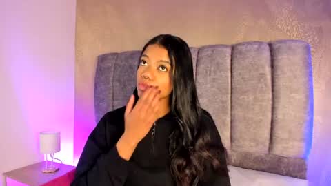 arianna_roxe_ online show from 07/01/26, 10:06