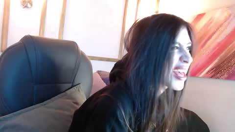 Snapshot of ariannaajames chatting on 12/18/25, 11:16 AriannaJames online show from 12/18/25, 11:16