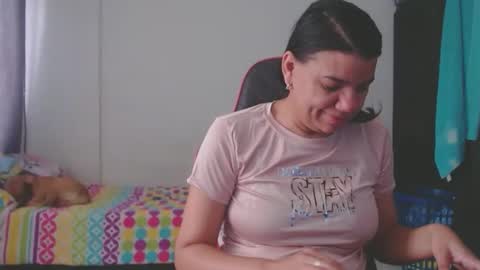 ariannaloovel online show from 02/25/26, 04:49