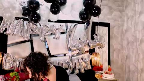 ariannarussell1 online show from 11/17/25, 04:46