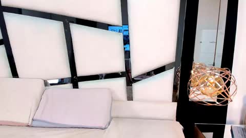 ariannarussell1 online show from 05/29/26, 02:37