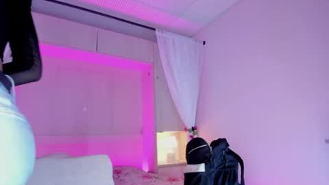ariannavega_ online show from 07/15/26, 11:59