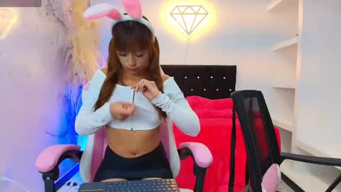 ariatna_andy online show from 04/18/26, 06:23