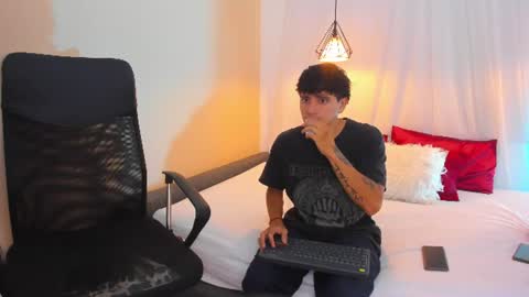 Ari and Aiden online show from 06/10/26, 06:29