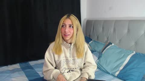 Ari Bunnie  online show from 01/27/25, 08:07