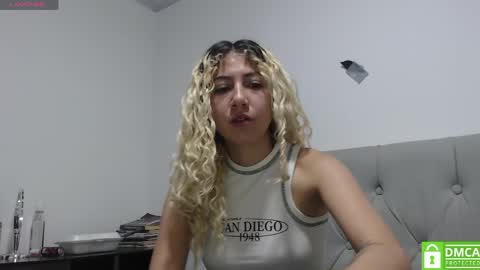 Ari Bunnie  online show from 05/26/26, 08:32