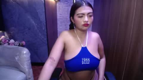 Snapshot of ariel_1_ chatting on 07/10/26, 02:52 ariel_1_ online show from 07/10/26, 02:52