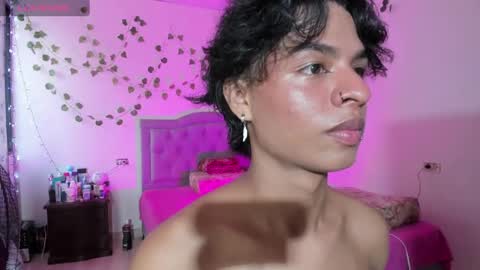 Snapshot of ariel_adan chatting on 09/21/25, 09:16 ariel_adan online show from 09/21/25, 09:16