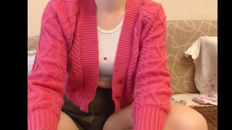 Snapshot of ariel_la chatting on 11/06/25, 10:49 Ariella online show from 11/06/25, 10:49