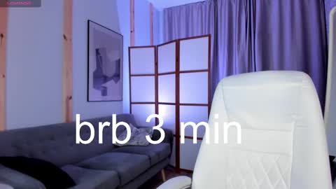 Snapshot of arielabradberry chatting on 02/22/25, 03:47 Ariel online show from 02/22/25, 03:47