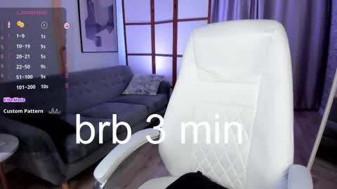 Snapshot of arielabradberry chatting on 02/22/25, 06:52 Ariel online show from 02/22/25, 06:52