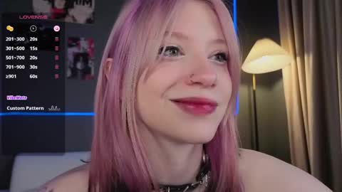 Ariel online show from 05/17/26, 10:44