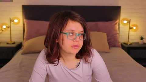 Ariell Mini online show from 04/15/26, 05:58