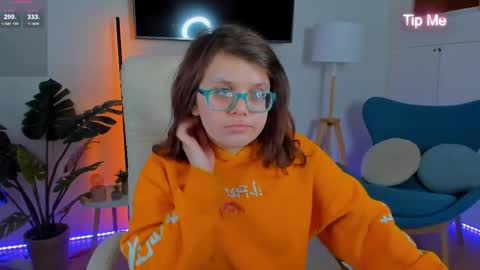 Ariell Mini online show from 04/16/26, 06:25