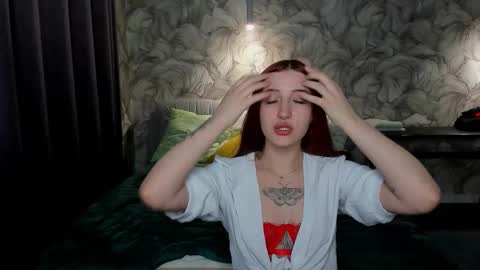 Snapshot of ariell_taylor chatting on 03/22/26, 12:25 ariell_taylor online show from 03/22/26, 12:25