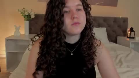 Snapshot of ariella_sol chatting on 07/03/26, 01:12 Ariella GTM3 Tue Wed Thu Fri Sat 0400 am-1030pm online show from 07/03/26, 01:12