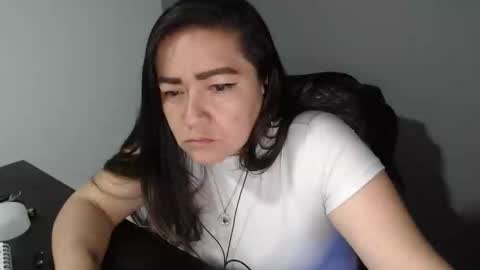 Arielle online show from 12/03/24, 12:24