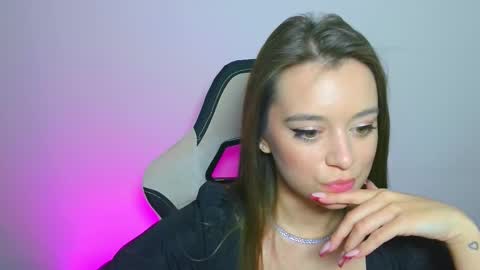 Ariel online show from 10/06/25, 02:03