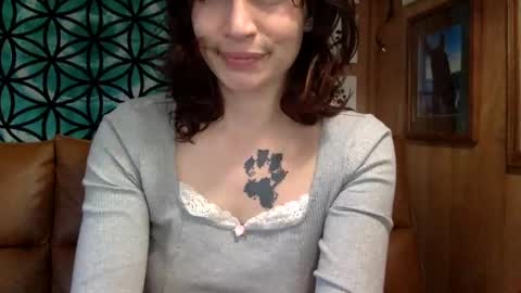 ariel  colin when hes here online show from 03/01/25, 08:21