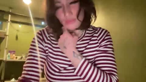 ariel  colin when hes here online show from 01/18/26, 03:21