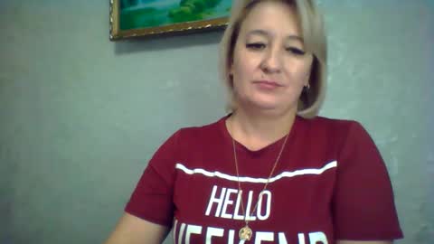 ArielXLoveresss online show from 10/18/25, 07:42