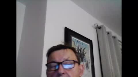 Snapshot of ariens chatting on 01/03/25, 01:27 ariens online show from 01/03/25, 01:27