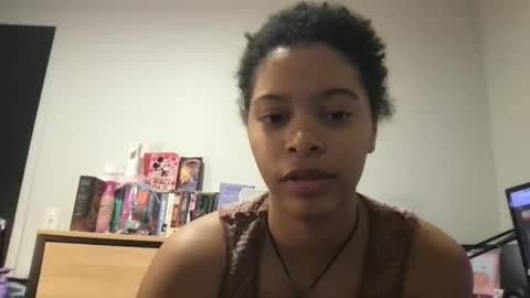 Snapshot of ariessisbetter chatting on 03/22/26, 06:44 ariessisbetter online show from 03/22/26, 06:44