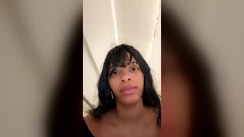 Snapshot of ariessisbetter chatting on 07/19/26, 04:44 ariessisbetter online show from 07/19/26, 04:44