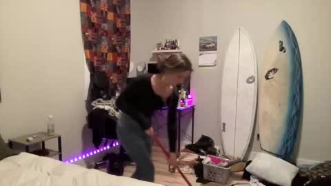 airskiii online show from 02/10/25, 07:15