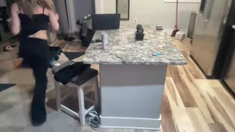 airskiii online show from 02/22/25, 05:12