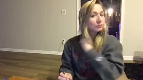 airskiii online show from 12/19/25, 04:52