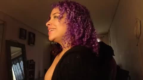 Snapshot of arikatorres chatting on 09/18/25, 07:16 Arin online show from 09/18/25, 07:16