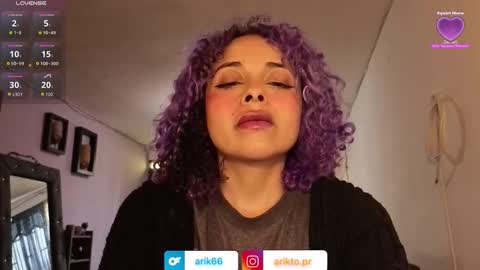 Snapshot of arikatorres chatting on 09/24/25, 03:59 Arin online show from 09/24/25, 03:59