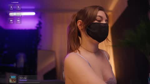 Arina online show from 11/20/25, 05:34