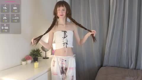 Snapshot of arina_waifu chatting on 03/30/26, 03:24 Arina online show from 03/30/26, 03:24