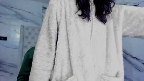 celina online show from 10/05/25, 12:36