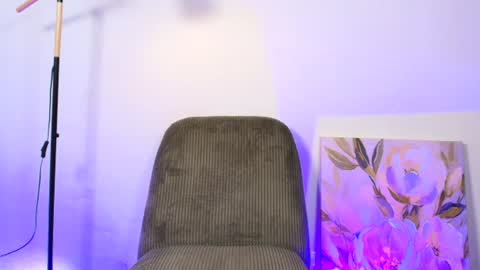 Snapshot of arivega chatting on 07/16/26, 10:49 Nice to meet you thumb up me please its important I LOOK MY BIO DOWN online show from 07/16/26, 10:49