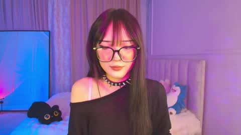 Ariya online show from 05/17/26, 02:13