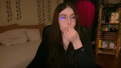 Astrid online show from 10/20/25, 01:28