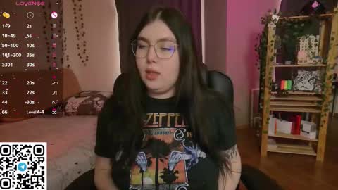 Astrid online show from 03/07/26, 04:31