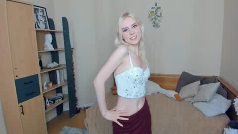 Emily online show from 06/01/26, 09:11