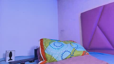 Arleth  online show from 10/25/25, 03:14