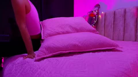 Arleth  online show from 12/05/25, 03:04