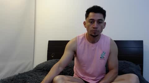 Snapshot of armand_05 chatting on 01/11/25, 01:37 Armand online show from 01/11/25, 01:37