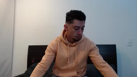 Snapshot of armand_05 chatting on 01/12/25, 02:14 Armand online show from 01/12/25, 02:14