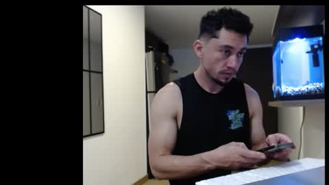 Snapshot of armand_05 chatting on 01/17/25, 11:51 Armand online show from 01/17/25, 11:51