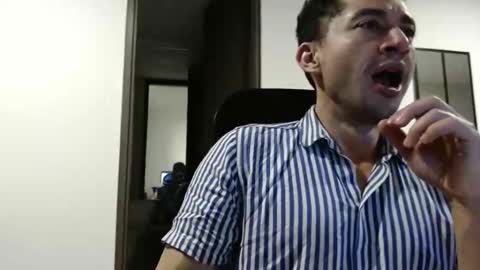 Snapshot of armand_05 chatting on 10/03/25, 04:31 Armand online show from 10/03/25, 04:31