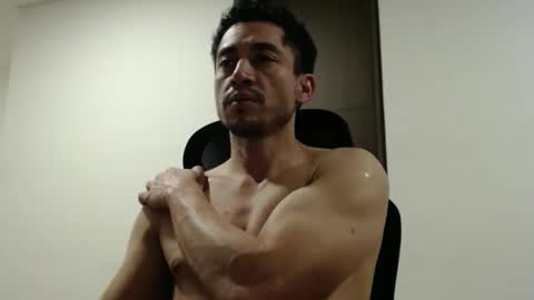 Snapshot of armand_05 chatting on 10/07/25, 02:53 Armand online show from 10/07/25, 02:53